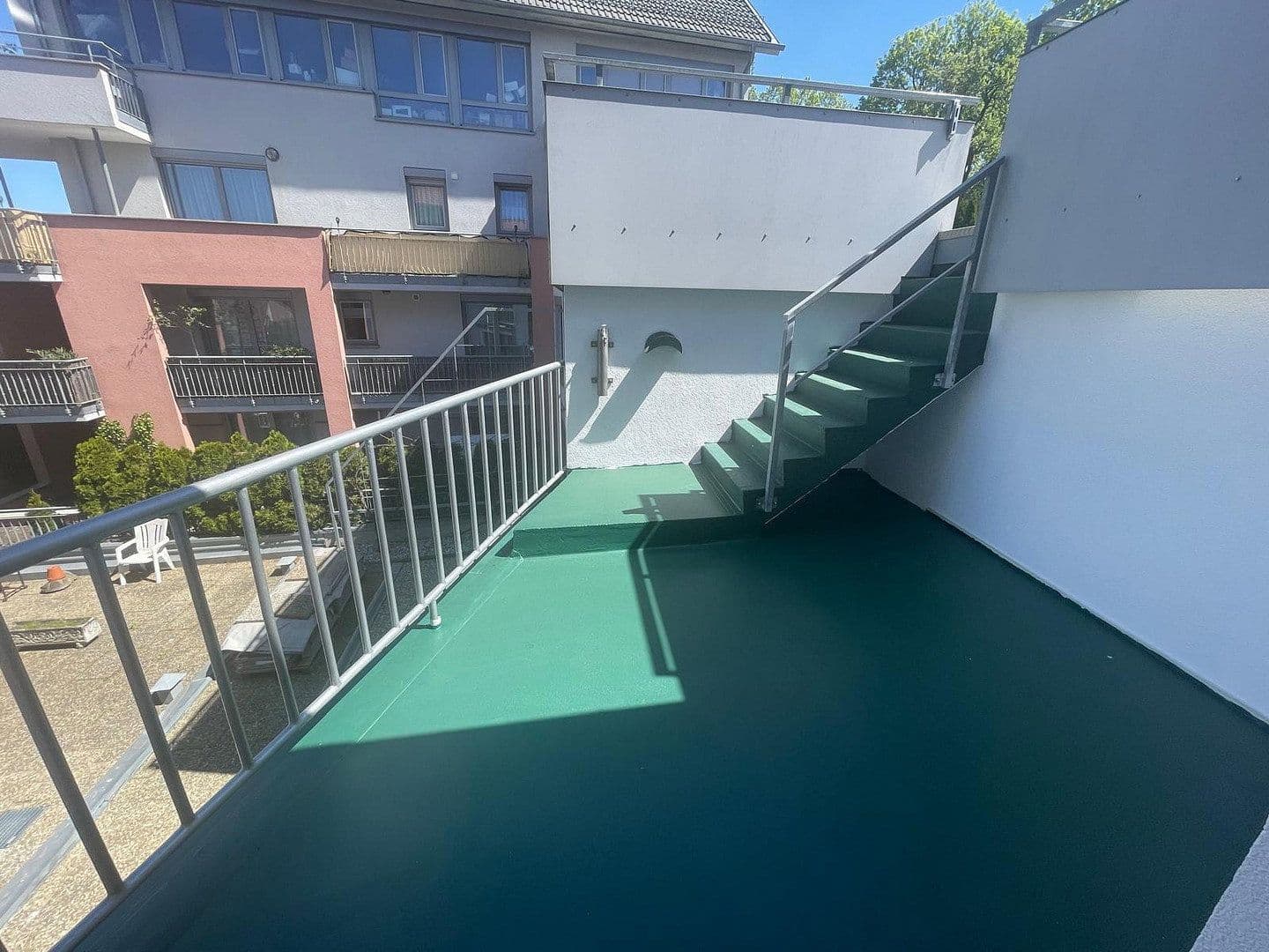 Prenájom bytu 2-izbový 91 m², Böblingen, Bádensko-Wurttembersko Prenájom bytu 2-izbový 91 m², Böblingen, Bádensko-Wurttembersko