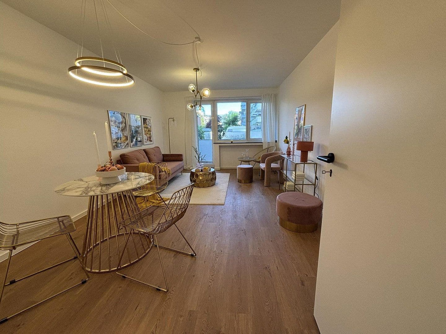 Predaj bytu 2-izbový 60 m², Köln, Severné Porýnie - Westfálsko Predaj bytu 2-izbový 60 m², Köln, Severné Porýnie - Westfálsko