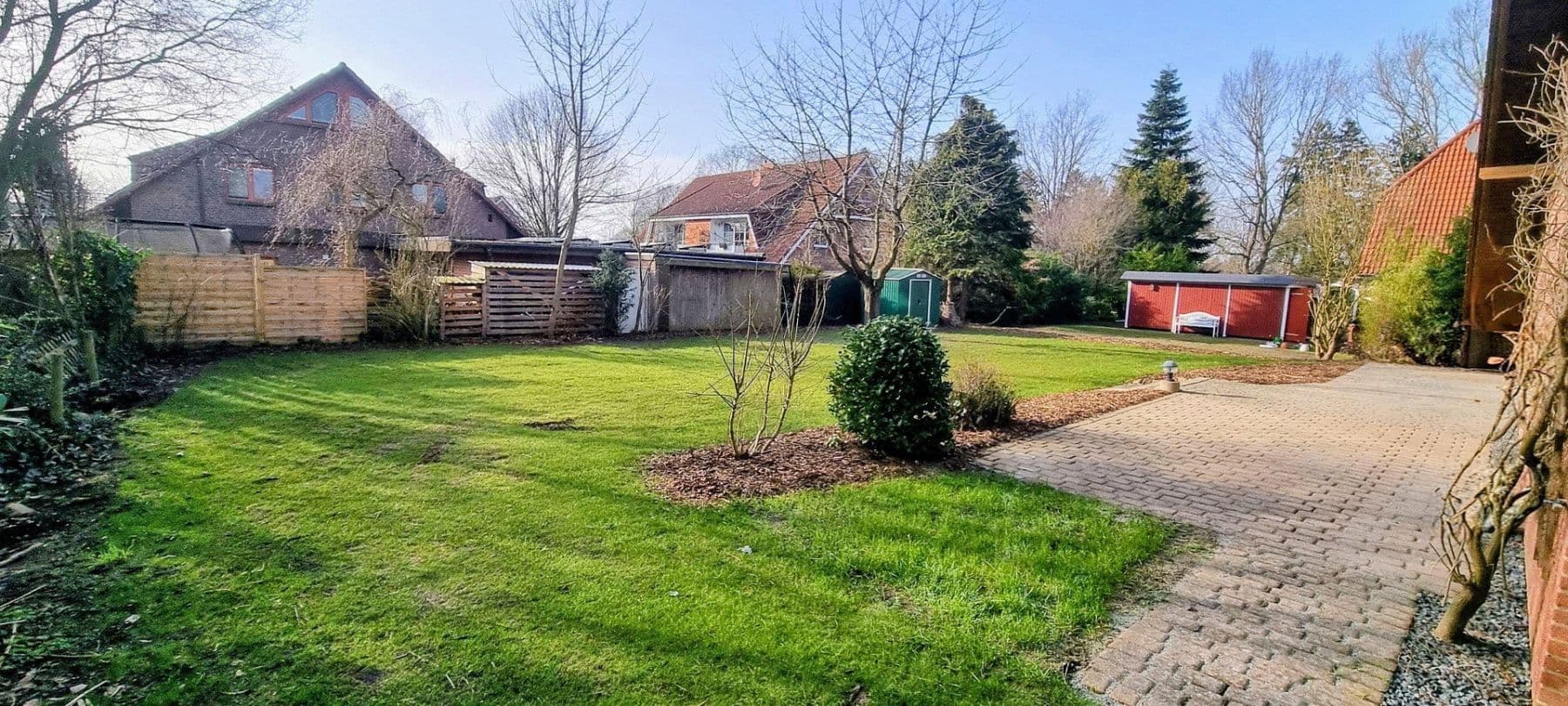 Predaj domu 240 m², pozemek 911 m², Leezen, Šlezvicko-Holštajnsko Predaj domu 240 m², pozemek 911 m², Leezen, Šlezvicko-Holštajnsko