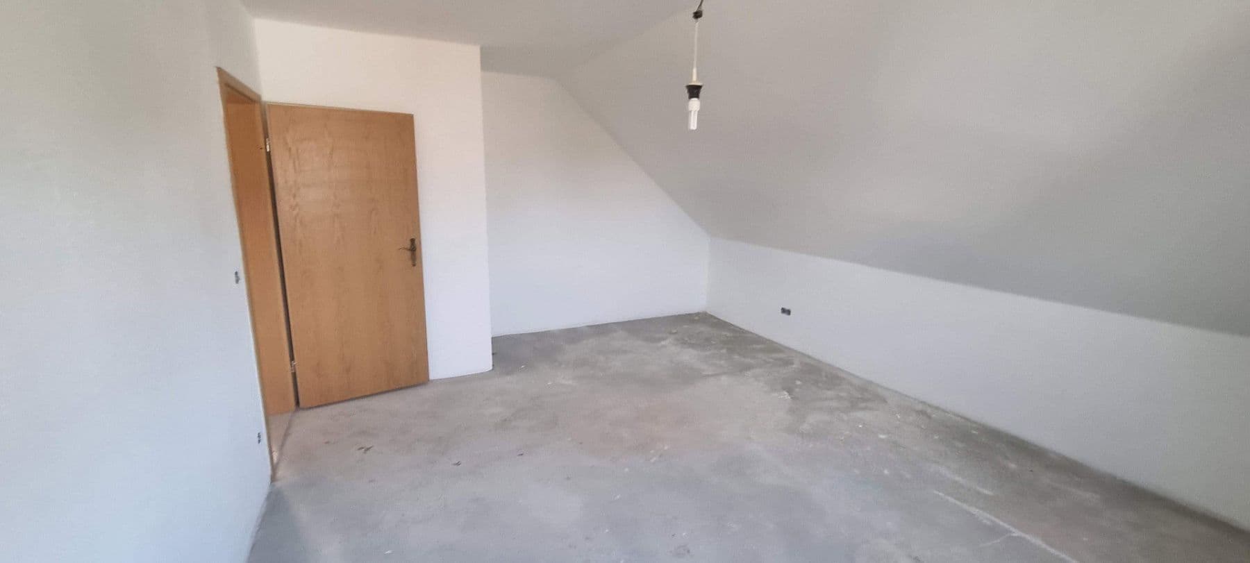 Predaj domu 240 m², pozemek 911 m², Leezen, Šlezvicko-Holštajnsko Predaj domu 240 m², pozemek 911 m², Leezen, Šlezvicko-Holštajnsko