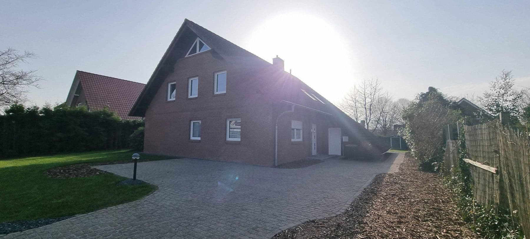 Predaj domu 240 m², pozemek 911 m², Leezen, Šlezvicko-Holštajnsko Predaj domu 240 m², pozemek 911 m², Leezen, Šlezvicko-Holštajnsko