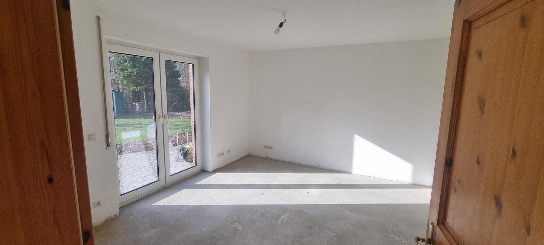 Predaj domu 240 m², pozemek 911 m², Leezen, Šlezvicko-Holštajnsko Predaj domu 240 m², pozemek 911 m², Leezen, Šlezvicko-Holštajnsko