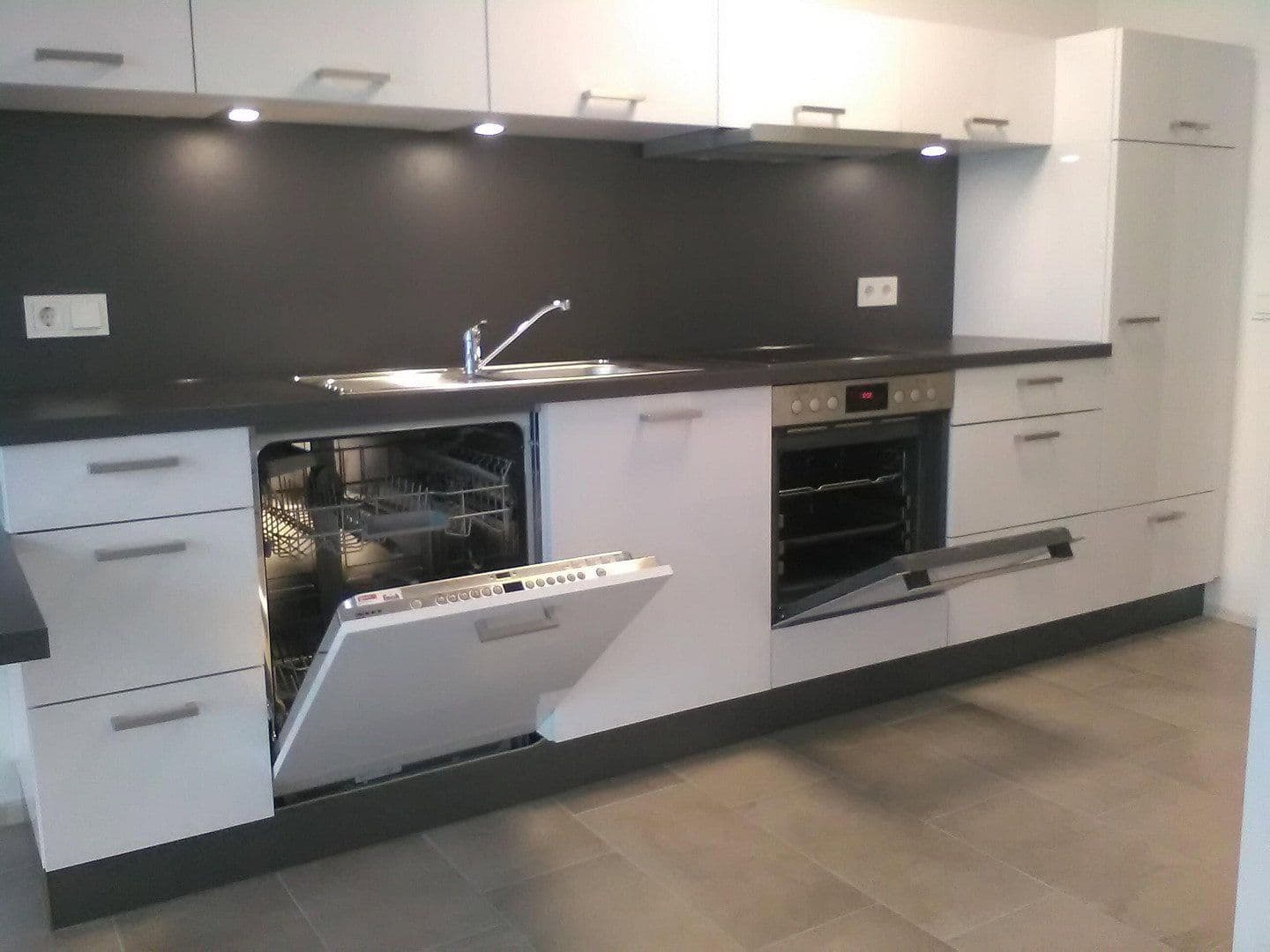 Prenájom bytu 1-izbový 41 m², Ingolstadt-Friedrichshofen, Bavorsko Prenájom bytu 1-izbový 41 m², Ingolstadt-Friedrichshofen, Bavorsko