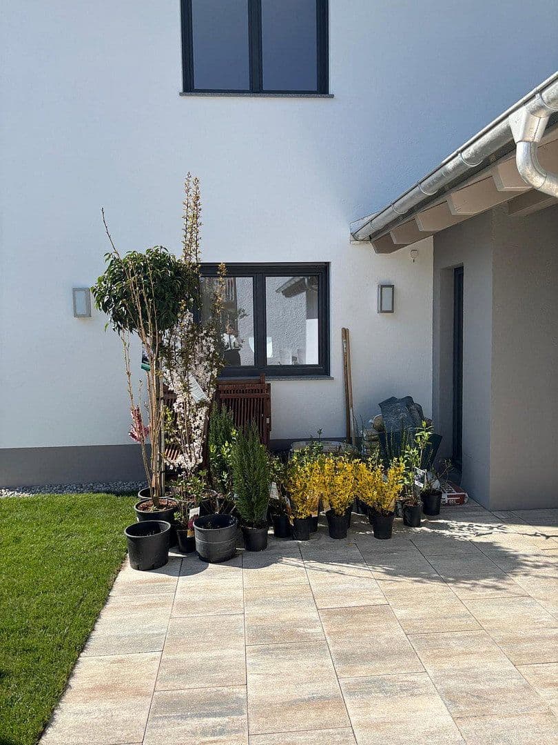 Prenájom bytu 4-izbový 188 m², Enthammerstr. 7, Grafing, Bavorsko Prenájom bytu 4-izbový 188 m², Enthammerstr. 7, Grafing, Bavorsko