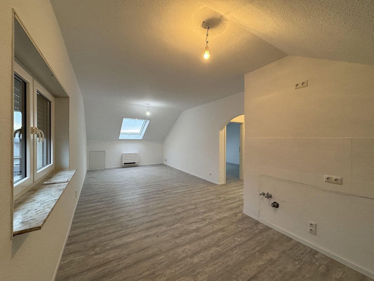 Prenájom bytu 4-izbový 86 m², Gernotstraße, Gernsheim, Hesensko Prenájom bytu 4-izbový 86 m², Gernotstraße, Gernsheim, Hesensko