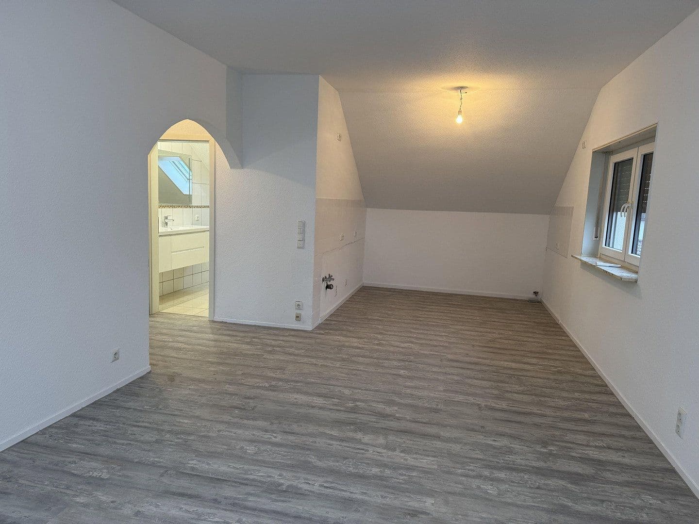 Prenájom bytu 4-izbový 86 m², Gernotstraße, Gernsheim, Hesensko Prenájom bytu 4-izbový 86 m², Gernotstraße, Gernsheim, Hesensko