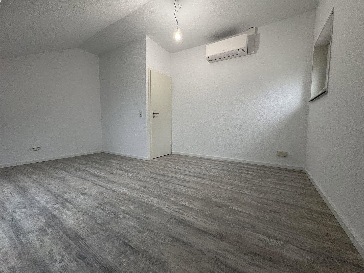 Prenájom bytu 4-izbový 86 m², Gernotstraße, Gernsheim, Hesensko Prenájom bytu 4-izbový 86 m², Gernotstraße, Gernsheim, Hesensko
