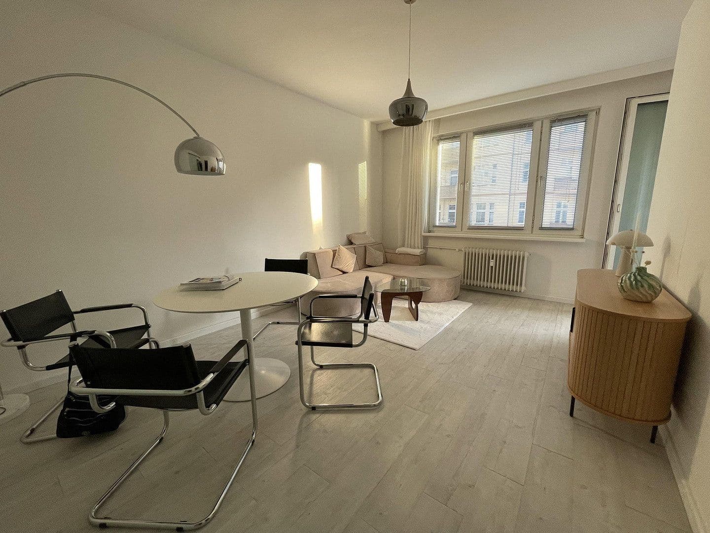 Predaj bytu 2-izbový 44 m², Berlin Friedenau, Berlín Predaj bytu 2-izbový 44 m², Berlin Friedenau, Berlín