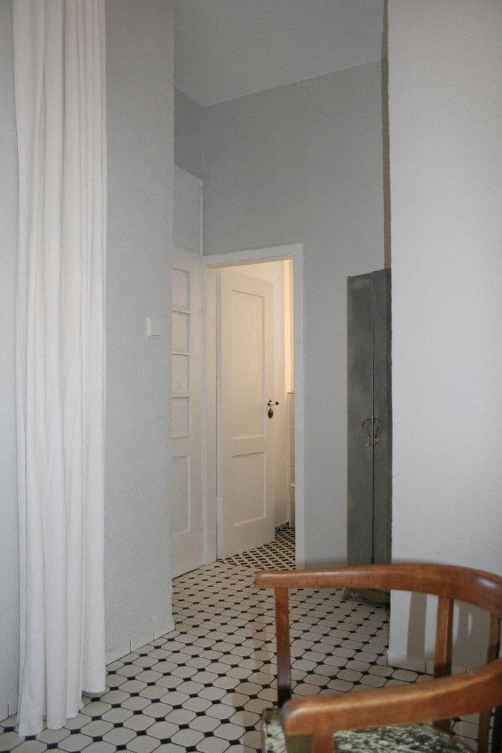 Prenájom bytu 3-izbový 73 m², Karlsbaderstrasse 15, Stuttgart, Bádensko-Wurttembersko Prenájom bytu 3-izbový 73 m², Karlsbaderstrasse 15, Stuttgart, Bádensko-Wurttembersko