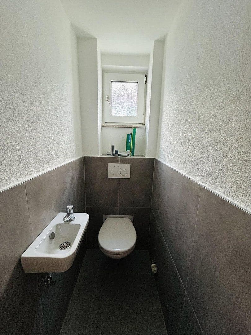 Prenájom bytu 2-izbový 63 m², Wasenstr. 11a, Kirchheim am Neckar, Bádensko-Wurttembersko Prenájom bytu 2-izbový 63 m², Wasenstr. 11a, Kirchheim am Neckar, Bádensko-Wurttembersko