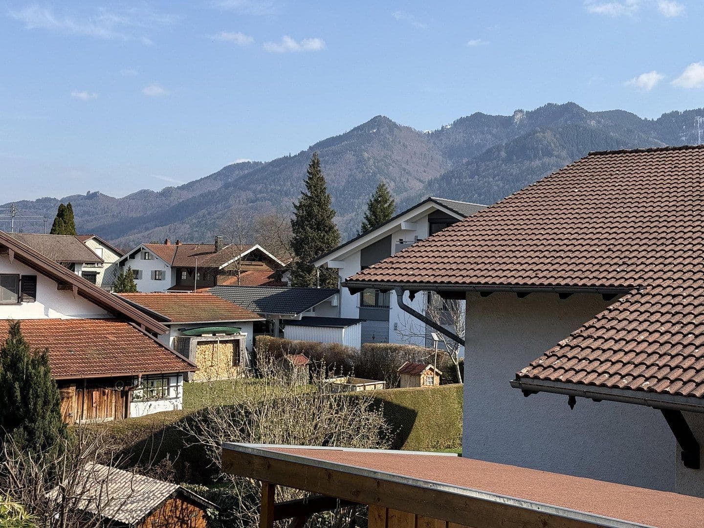 Predaj domu 120 m², pozemek 300 m², Grassau (Traunstein), Bavorsko Predaj domu 120 m², pozemek 300 m², Grassau (Traunstein), Bavorsko