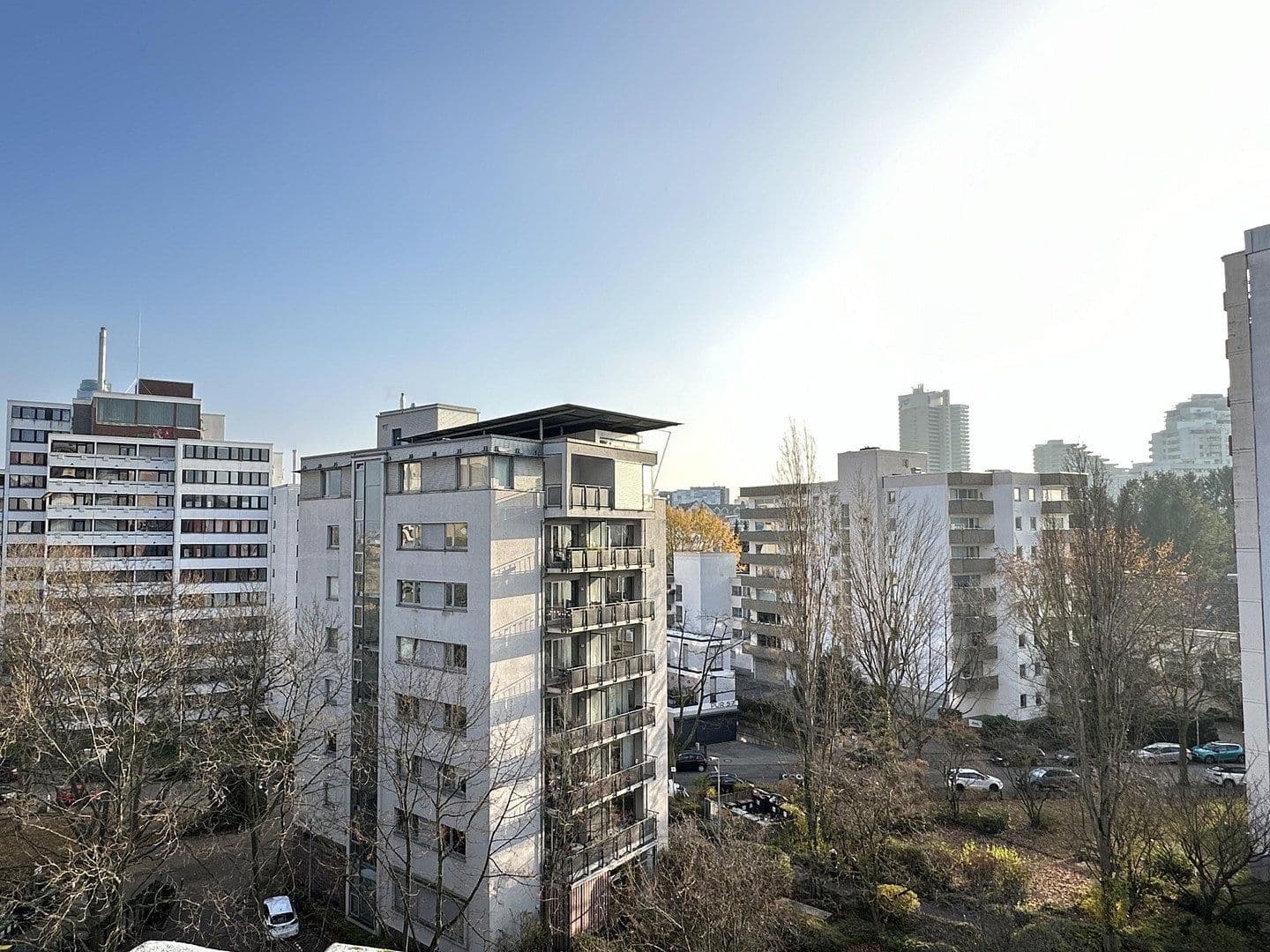 Prenájom bytu 1-izbový 50 m², Frankfurt am Main, Hesensko Prenájom bytu 1-izbový 50 m², Frankfurt am Main, Hesensko