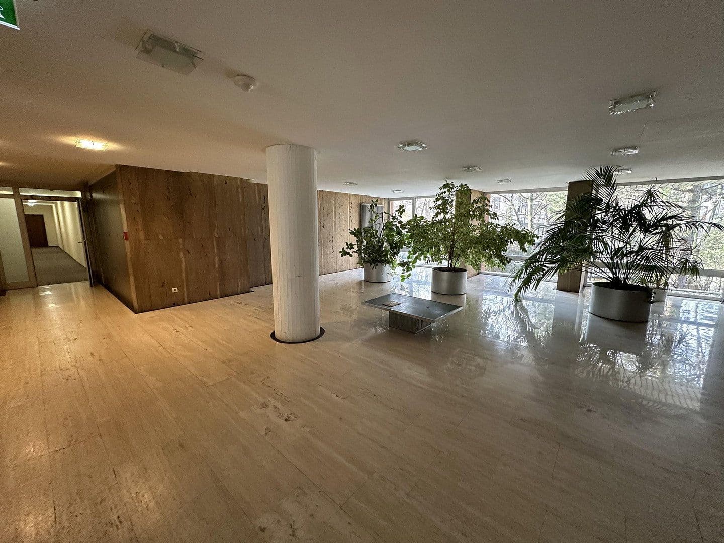 Prenájom bytu 1-izbový 50 m², Frankfurt am Main, Hesensko Prenájom bytu 1-izbový 50 m², Frankfurt am Main, Hesensko