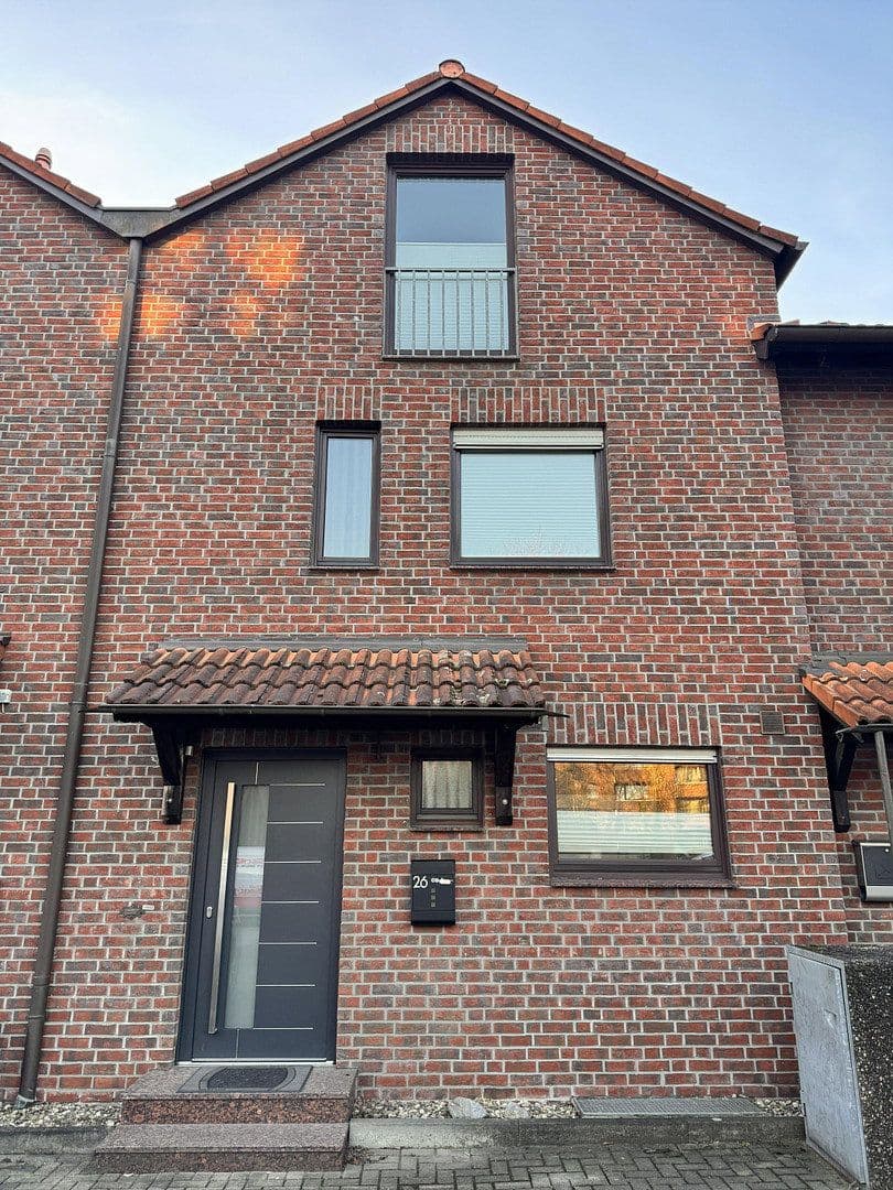 Predaj domu 127 m², pozemek 189 m², Düsseldorf, Severné Porýnie - Westfálsko Predaj domu 127 m², pozemek 189 m², Düsseldorf, Severné Porýnie - Westfálsko