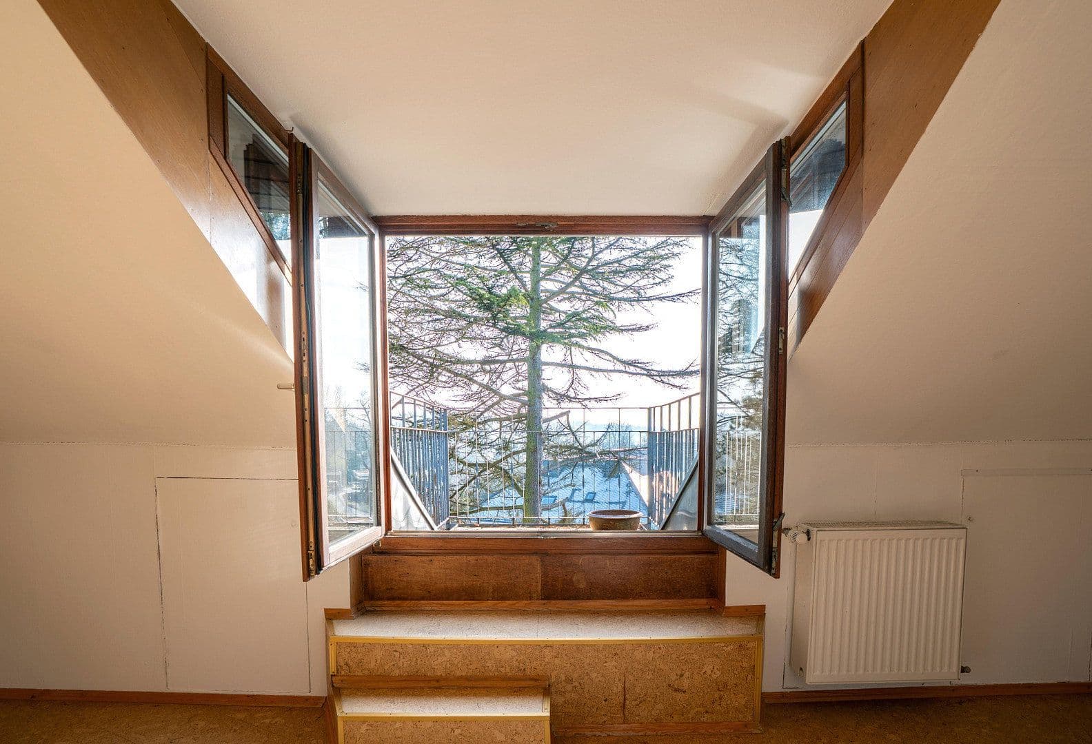 Predaj domu 268 m², pozemek 587 m², Wiesbaden, Hesensko Predaj domu 268 m², pozemek 587 m², Wiesbaden, Hesensko