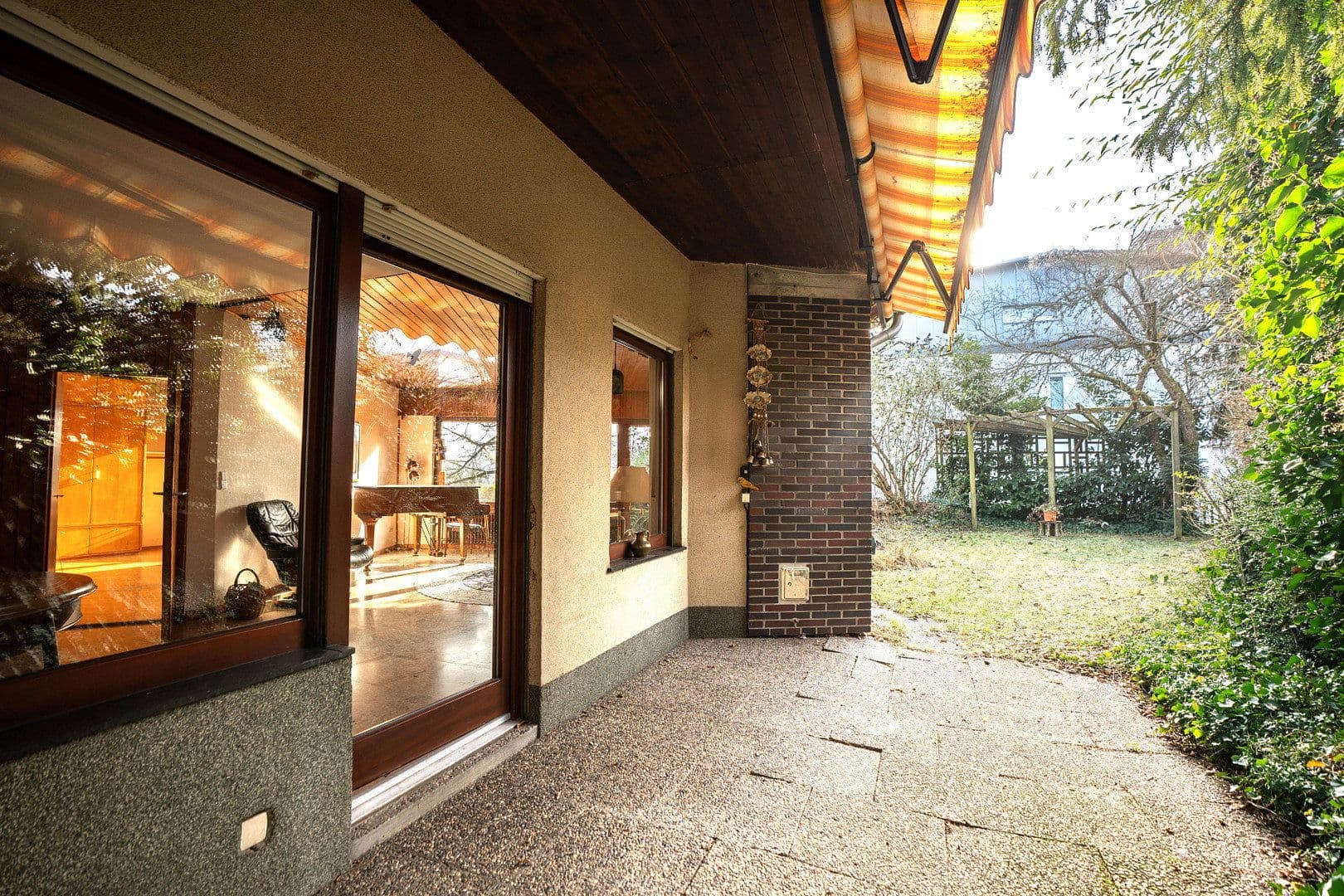 Predaj domu 268 m², pozemek 587 m², Wiesbaden, Hesensko Predaj domu 268 m², pozemek 587 m², Wiesbaden, Hesensko