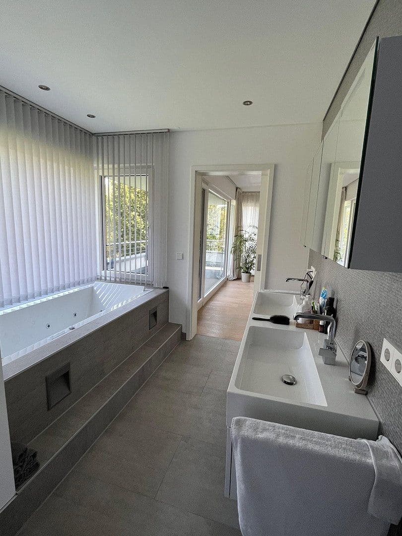Predaj domu 227 m², pozemek 855 m², Dormagen, Severné Porýnie - Westfálsko Predaj domu 227 m², pozemek 855 m², Dormagen, Severné Porýnie - Westfálsko