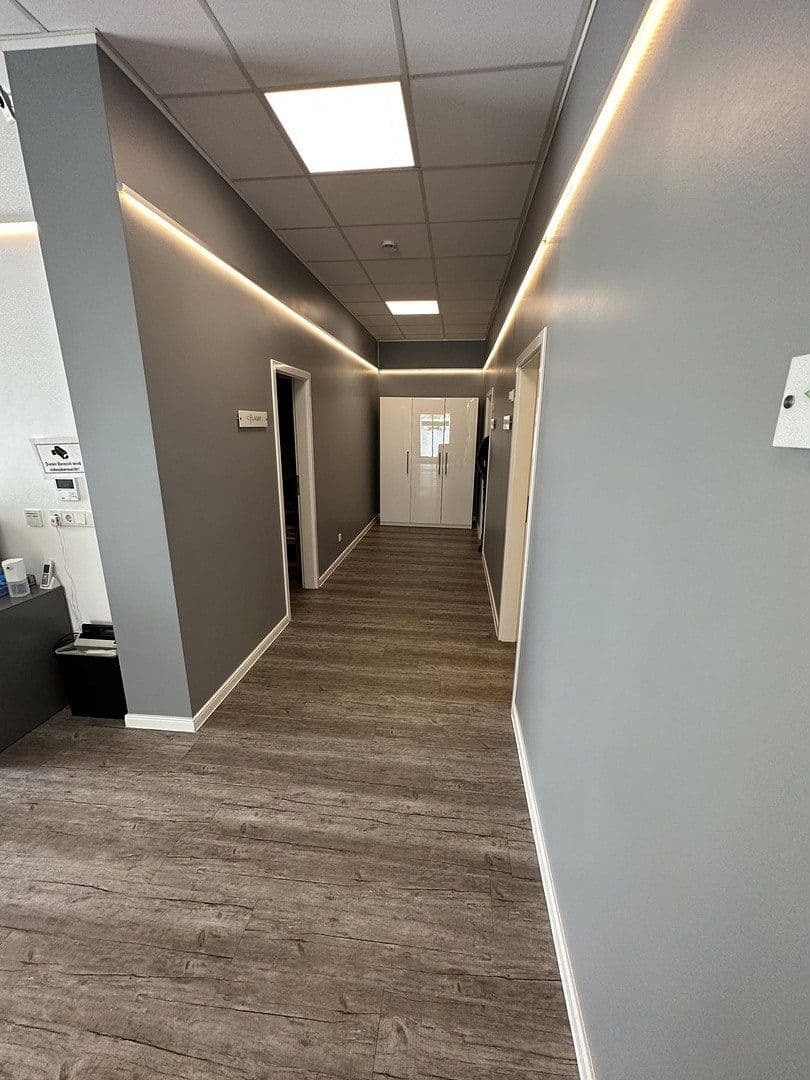Prenájom kancelárie 440 m², Tulpenstr. 2-4, Dietzenbach, Hesensko Prenájom kancelárie 440 m², Tulpenstr. 2-4, Dietzenbach, Hesensko
