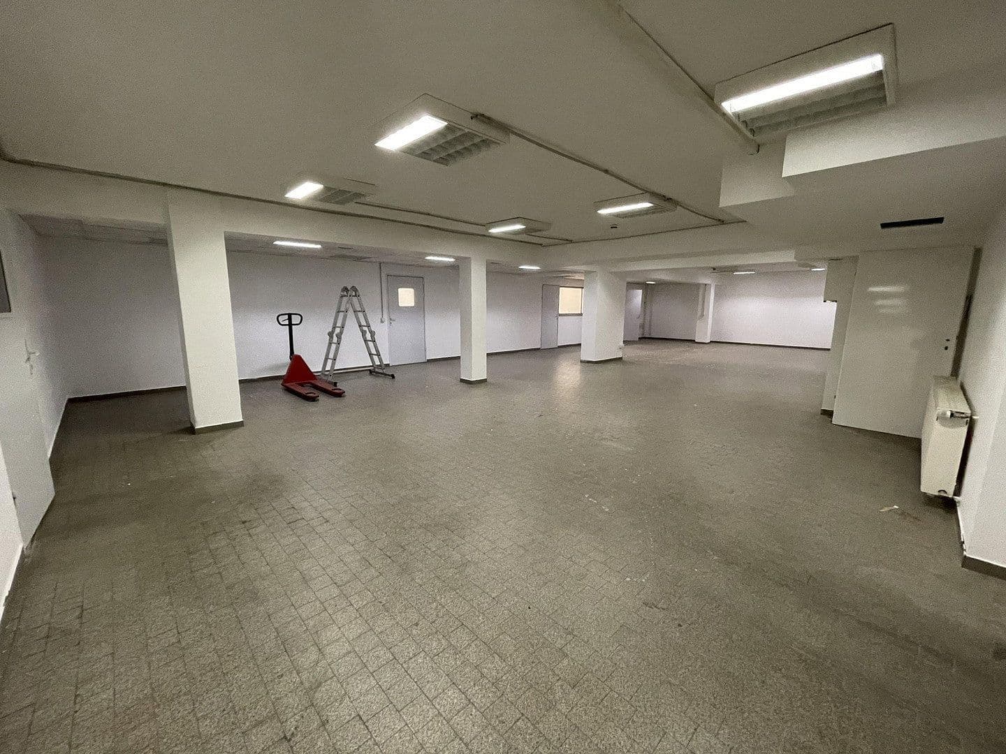 Prenájom kancelárie 440 m², Tulpenstr. 2-4, Dietzenbach, Hesensko Prenájom kancelárie 440 m², Tulpenstr. 2-4, Dietzenbach, Hesensko