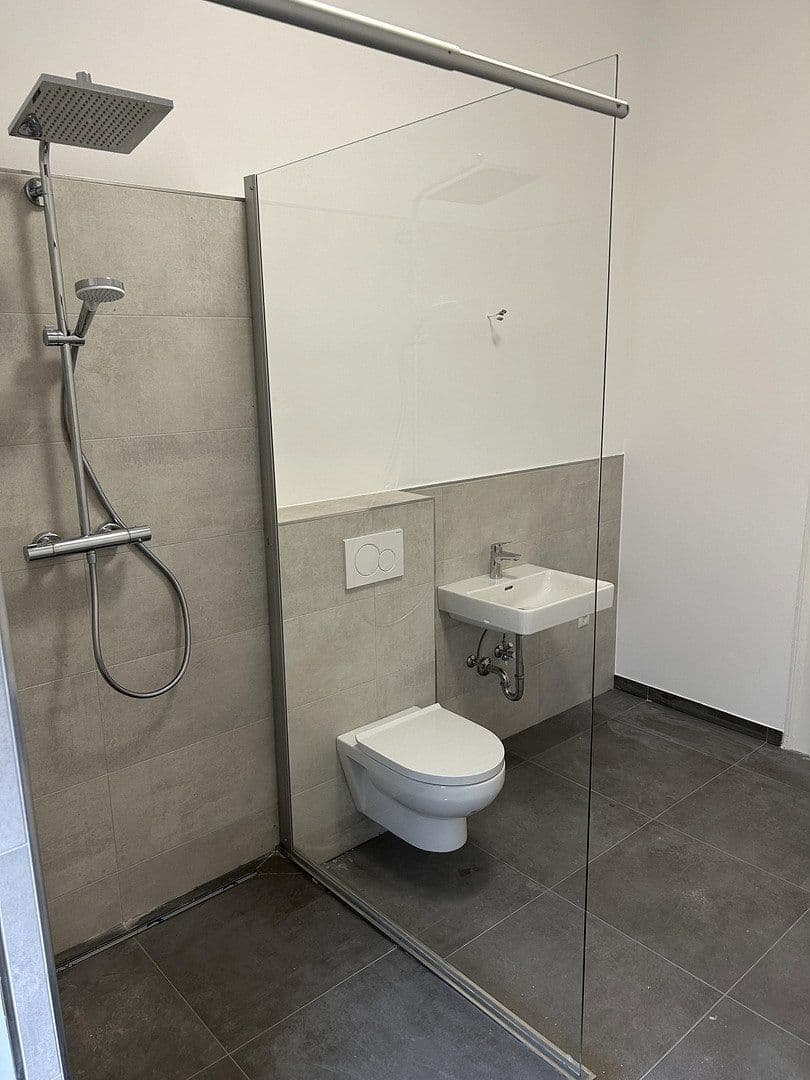 Predaj bytu 4-izbový 93 m², Rheinfeldstraße 67, Ludwigshafen, Porýnie-Falcko Predaj bytu 4-izbový 93 m², Rheinfeldstraße 67, Ludwigshafen, Porýnie-Falcko
