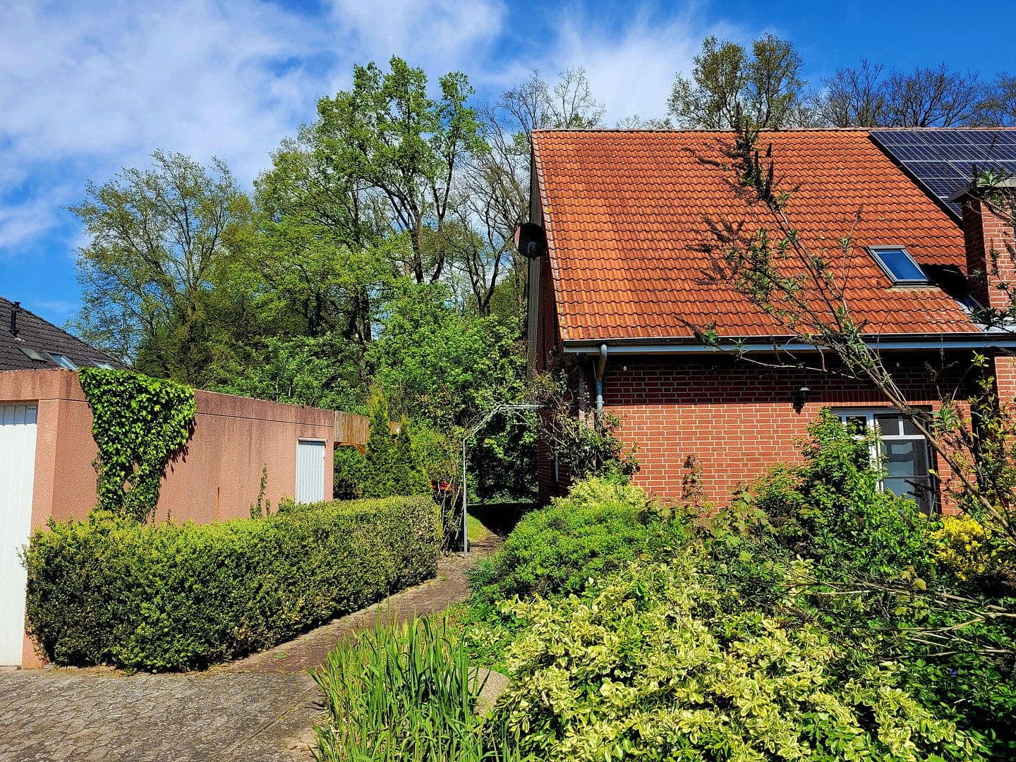 Predaj domu 109 m², pozemek 388 m², Allerblick 10 A, Hodenhagen, Dolné Sasko Predaj domu 109 m², pozemek 388 m², Allerblick 10 A, Hodenhagen, Dolné Sasko