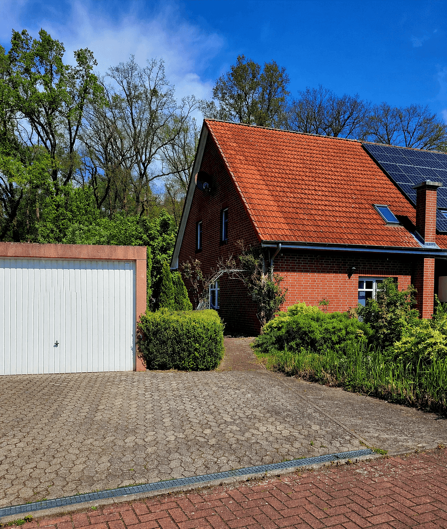 Predaj domu 109 m², pozemek 388 m², Allerblick 10 A, Hodenhagen, Dolné Sasko Predaj domu 109 m², pozemek 388 m², Allerblick 10 A, Hodenhagen, Dolné Sasko