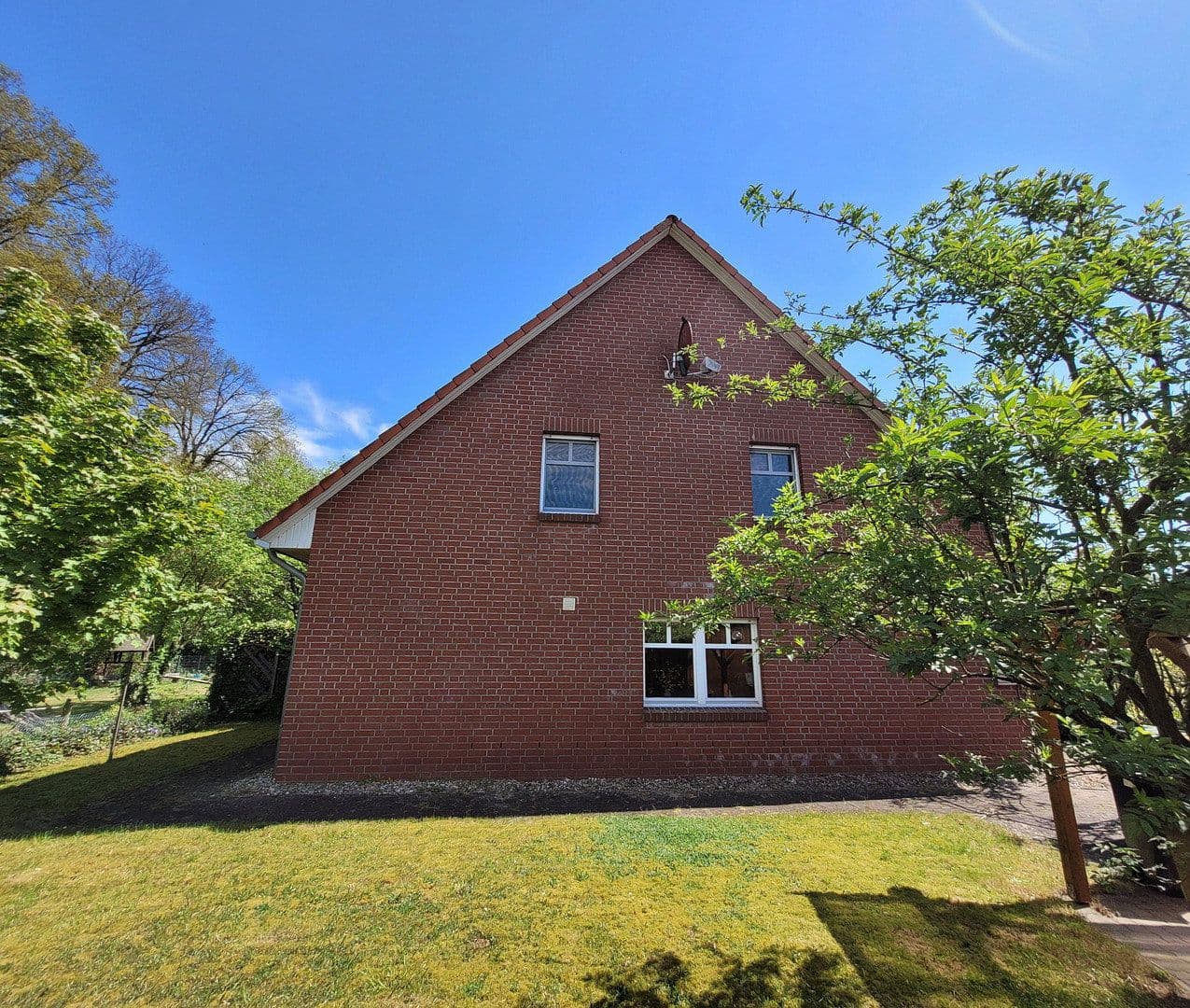 Predaj domu 109 m², pozemek 388 m², Allerblick 10 A, Hodenhagen, Dolné Sasko Predaj domu 109 m², pozemek 388 m², Allerblick 10 A, Hodenhagen, Dolné Sasko
