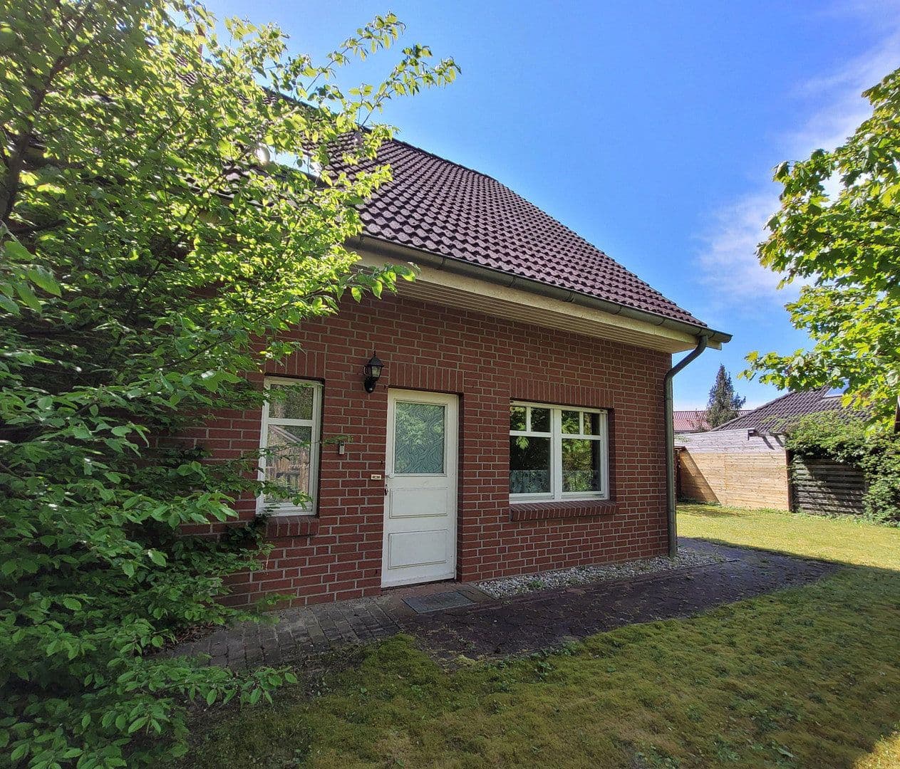 Predaj domu 109 m², pozemek 388 m², Allerblick 10 A, Hodenhagen, Dolné Sasko Predaj domu 109 m², pozemek 388 m², Allerblick 10 A, Hodenhagen, Dolné Sasko