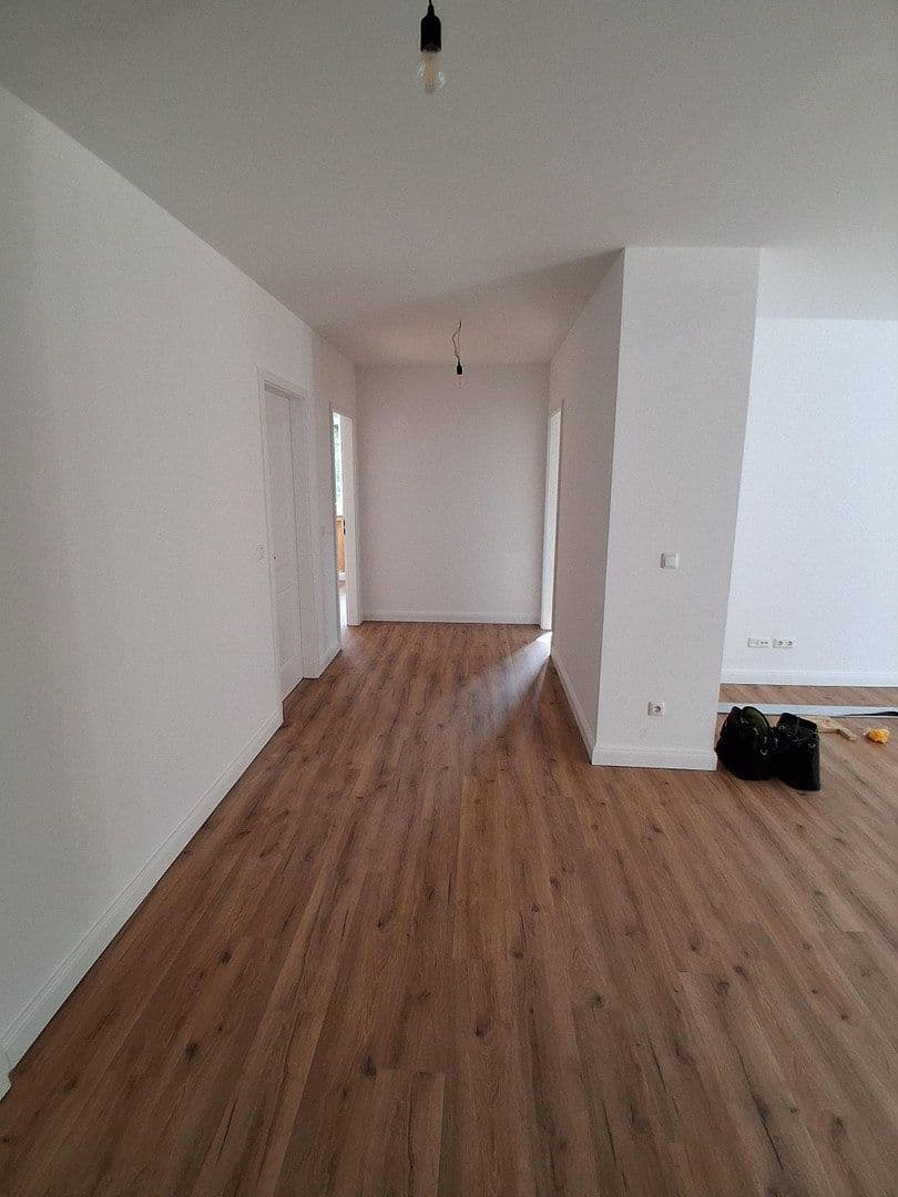 Prenájom bytu 3-izbový 113 m², Bismarckstr. 1, Berlin, Berlín Prenájom bytu 3-izbový 113 m², Bismarckstr. 1, Berlin, Berlín