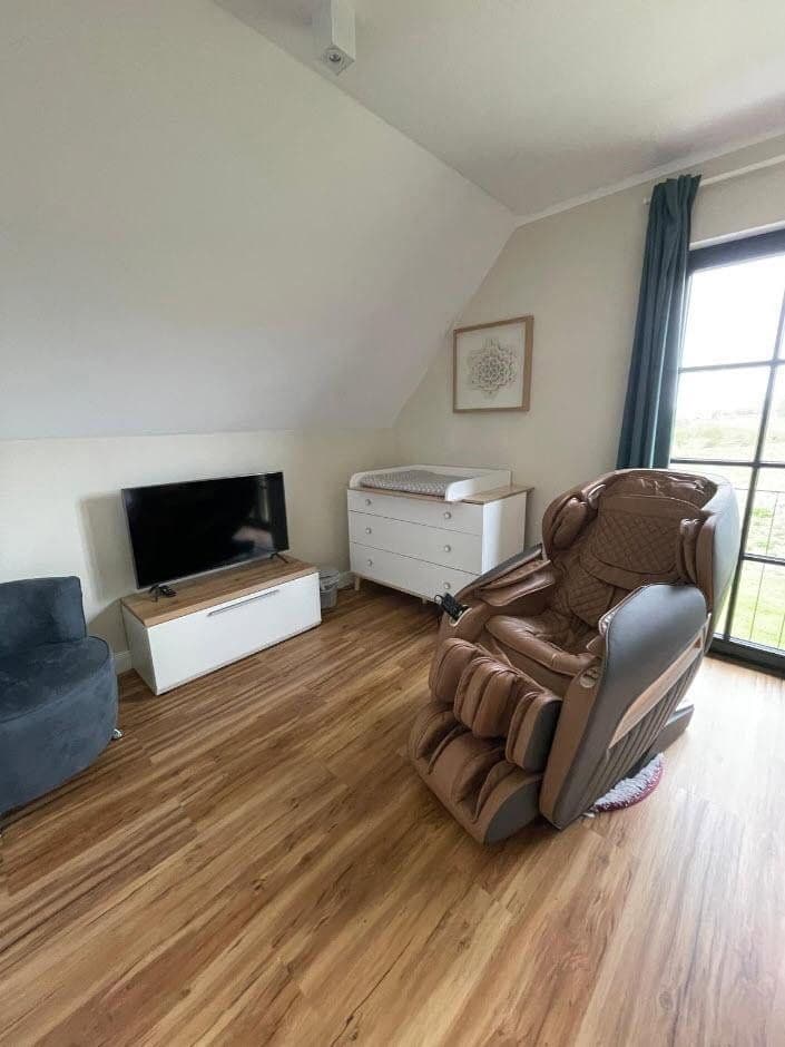 Predaj domu 117 m², pozemek 1.208 m², Dranske, Meklenbursko-Predpomoransko Predaj domu 117 m², pozemek 1.208 m², Dranske, Meklenbursko-Predpomoransko