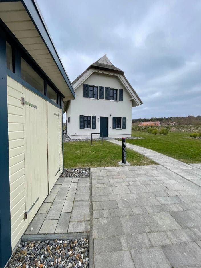 Predaj domu 117 m², pozemek 1.208 m², Dranske, Meklenbursko-Predpomoransko Predaj domu 117 m², pozemek 1.208 m², Dranske, Meklenbursko-Predpomoransko