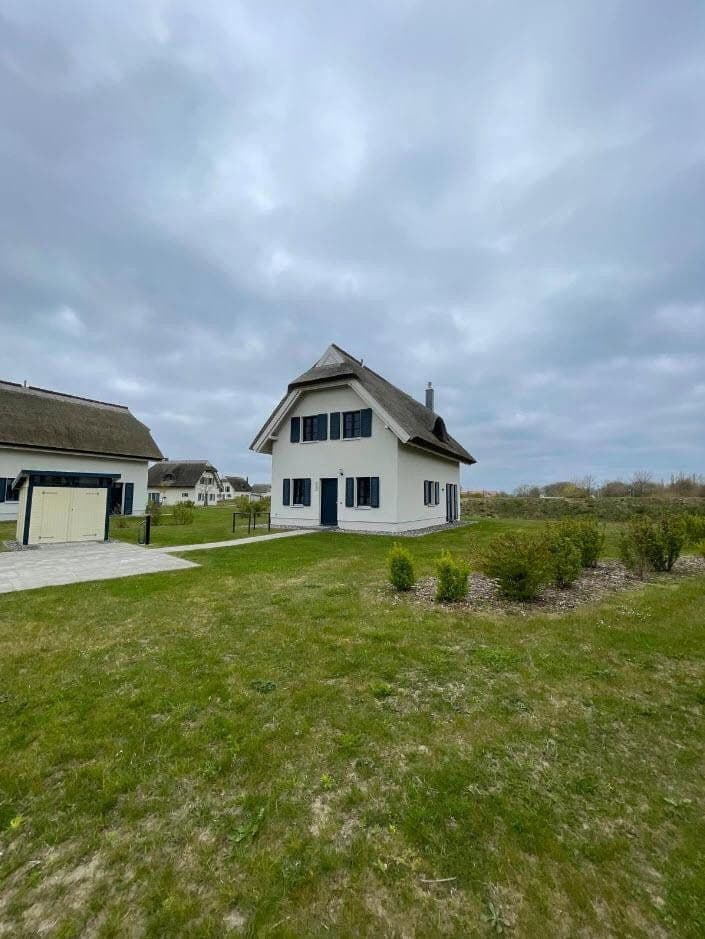 Predaj domu 117 m², pozemek 1.208 m², Dranske, Meklenbursko-Predpomoransko Predaj domu 117 m², pozemek 1.208 m², Dranske, Meklenbursko-Predpomoransko