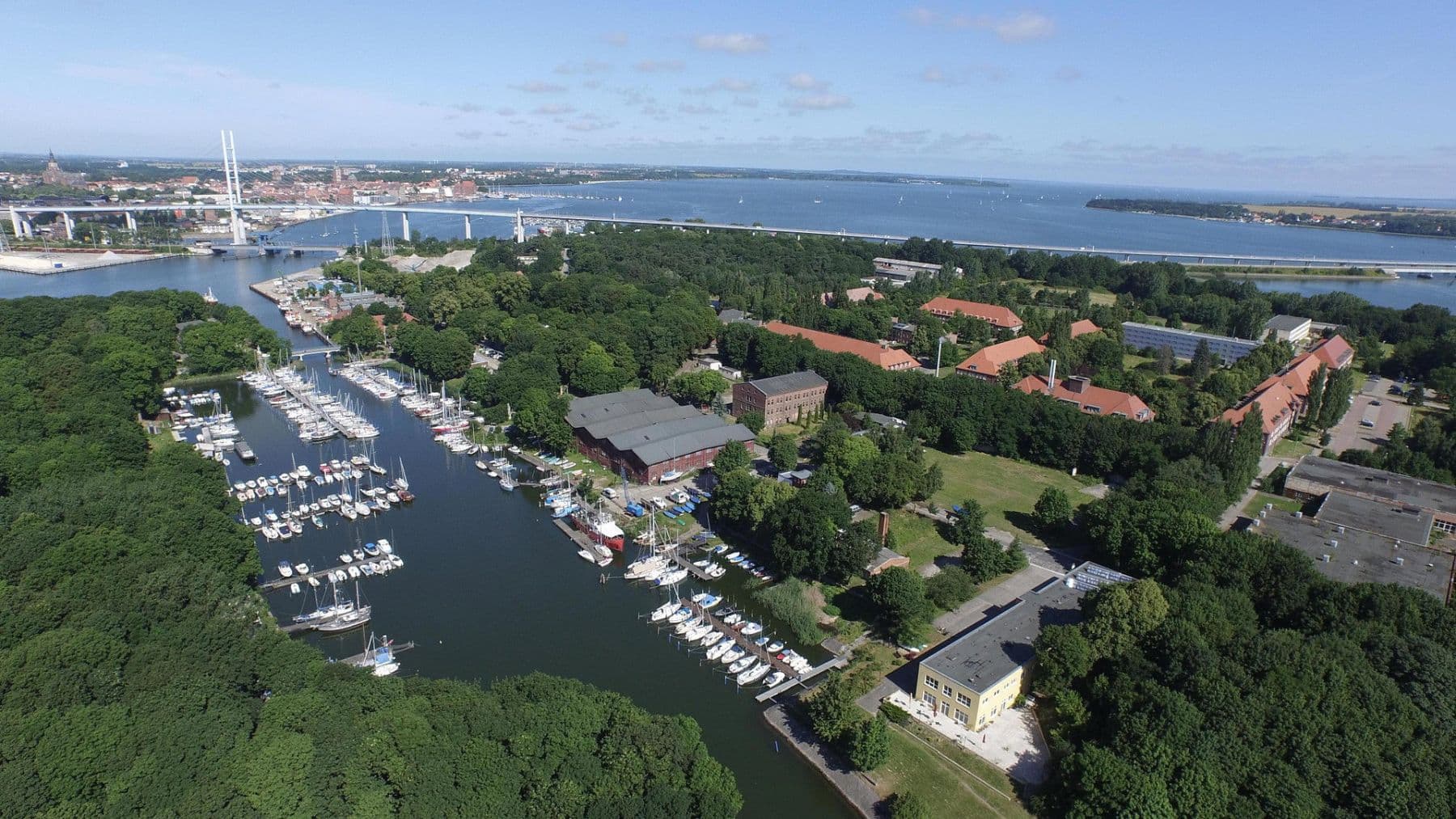 Predaj pozemku 21.000 m², Am Alten Marinehafen 16, Stralsund, Meklenbursko-Predpomoransko Predaj pozemku 21.000 m², Am Alten Marinehafen 16, Stralsund, Meklenbursko-Predpomoransko