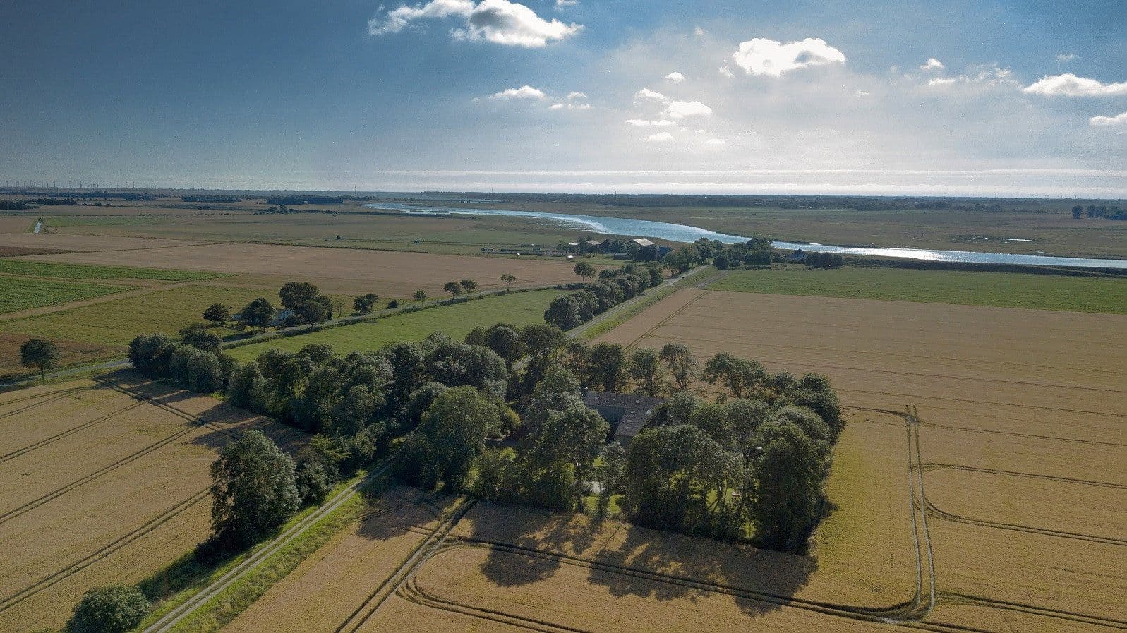 Predaj domu 615 m², pozemek 6.906 m², Lehe, Šlezvicko-Holštajnsko Predaj domu 615 m², pozemek 6.906 m², Lehe, Šlezvicko-Holštajnsko