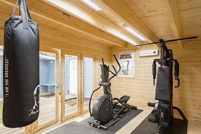 Predaj domu 615 m², pozemek 6.906 m², Lehe, Šlezvicko-Holštajnsko Predaj domu 615 m², pozemek 6.906 m², Lehe, Šlezvicko-Holštajnsko