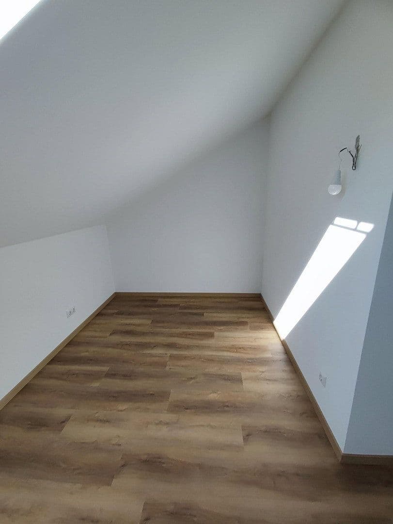 Prenájom bytu 2-izbový 55 m², Boschstraße 1, Heldenstein, Bavorsko Prenájom bytu 2-izbový 55 m², Boschstraße 1, Heldenstein, Bavorsko