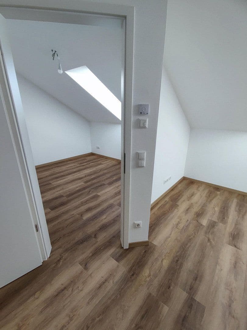 Prenájom bytu 2-izbový 55 m², Boschstraße 1, Heldenstein, Bavorsko Prenájom bytu 2-izbový 55 m², Boschstraße 1, Heldenstein, Bavorsko