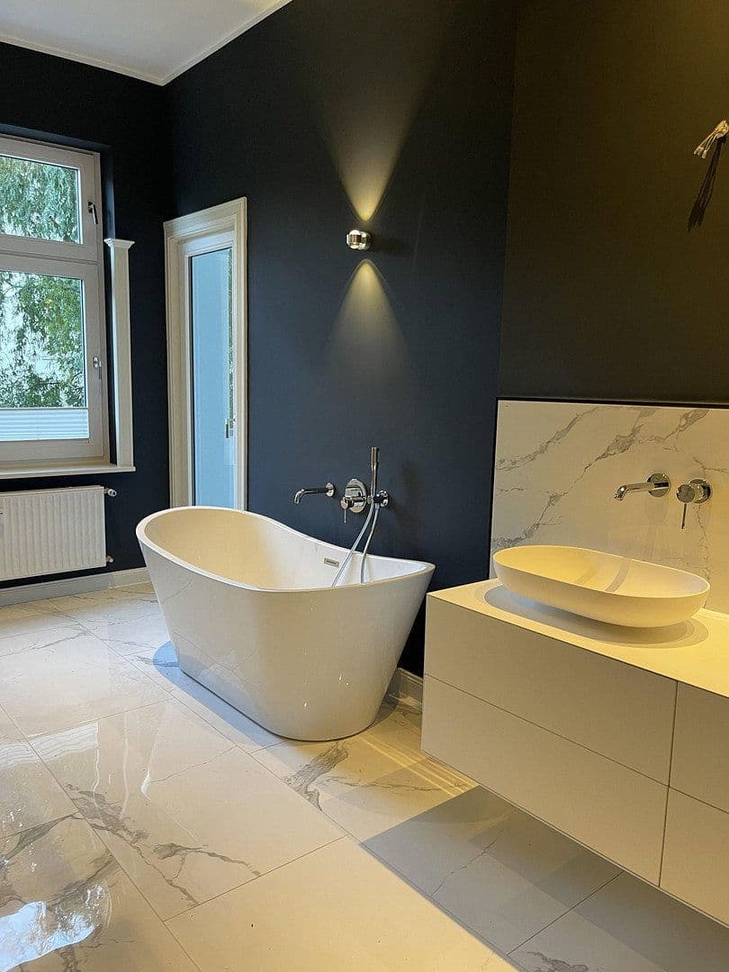 Prenájom bytu 2-izbový 83 m², Holtenauer Strasse 240, Kiel, Šlezvicko-Holštajnsko Prenájom bytu 2-izbový 83 m², Holtenauer Strasse 240, Kiel, Šlezvicko-Holštajnsko