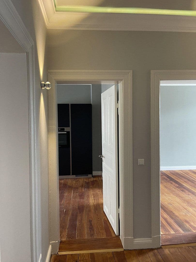 Prenájom bytu 2-izbový 83 m², Holtenauer Strasse 240, Kiel, Šlezvicko-Holštajnsko Prenájom bytu 2-izbový 83 m², Holtenauer Strasse 240, Kiel, Šlezvicko-Holštajnsko