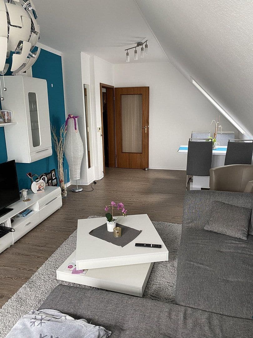 Prenájom bytu 2-izbový 54 m², Delmenhorst, Dolné Sasko Prenájom bytu 2-izbový 54 m², Delmenhorst, Dolné Sasko