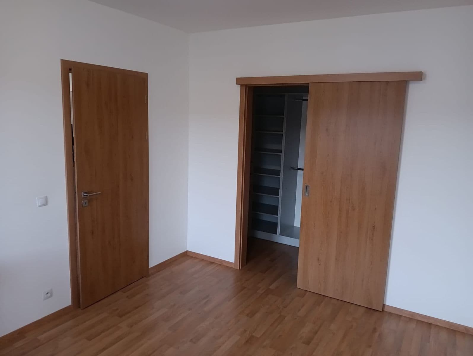 Prenájom bytu 2-izbový 60 m², Černošická, Praha, Praha Prenájom bytu 2-izbový 60 m², Černošická, Praha, Praha
