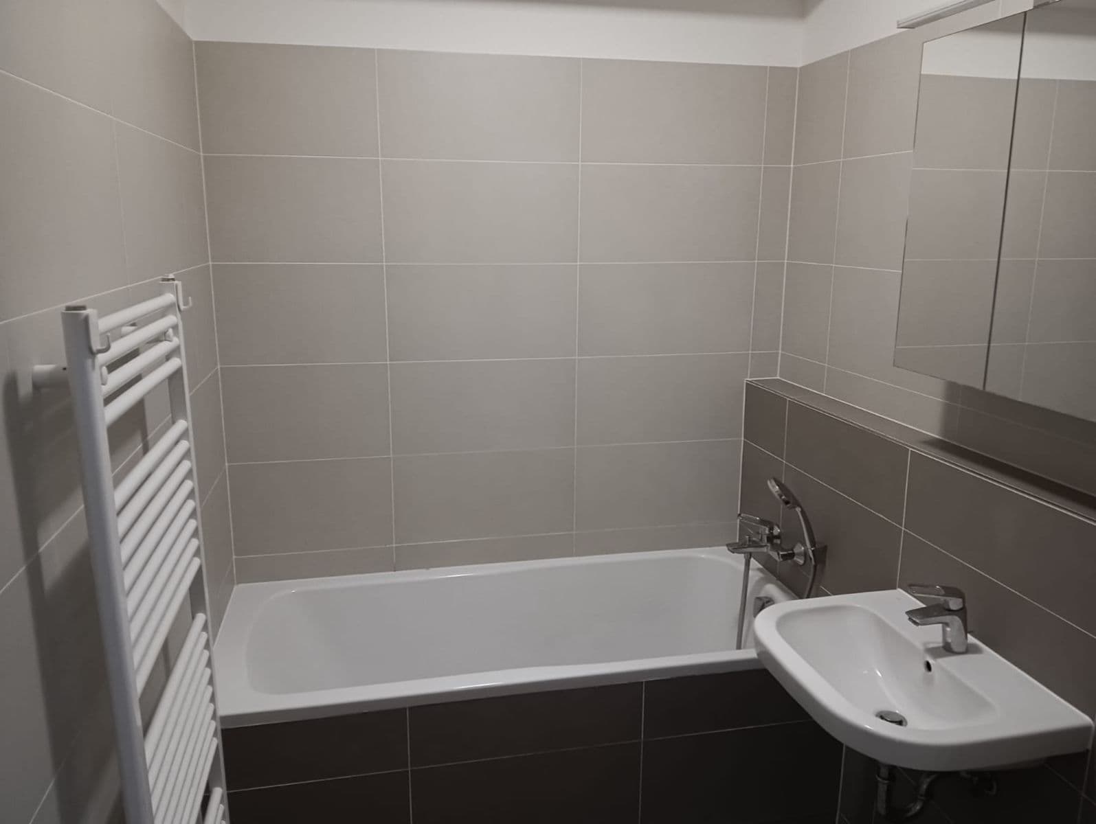 Prenájom bytu 2-izbový 60 m², Černošická, Praha, Praha Prenájom bytu 2-izbový 60 m², Černošická, Praha, Praha