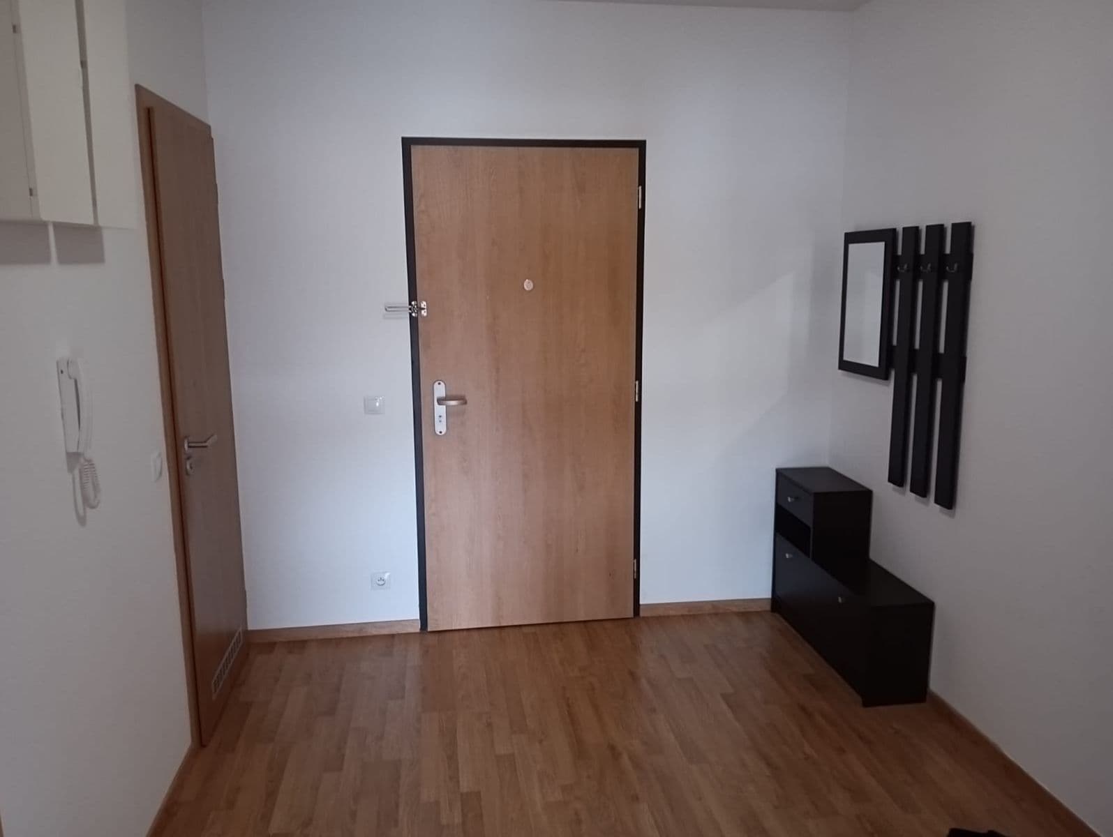 Prenájom bytu 2-izbový 60 m², Černošická, Praha, Praha Prenájom bytu 2-izbový 60 m², Černošická, Praha, Praha