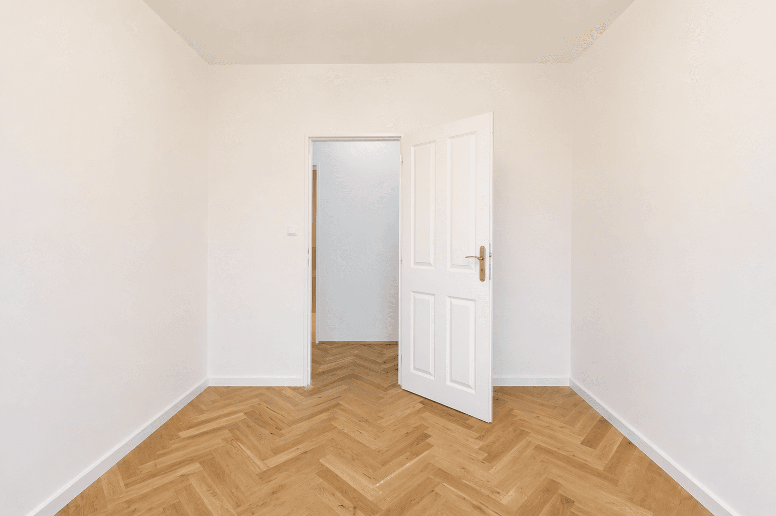 Prenájom bytu 4-izbový 90 m², Milevská, Praha, Praha Prenájom bytu 4-izbový 90 m², Milevská, Praha, Praha