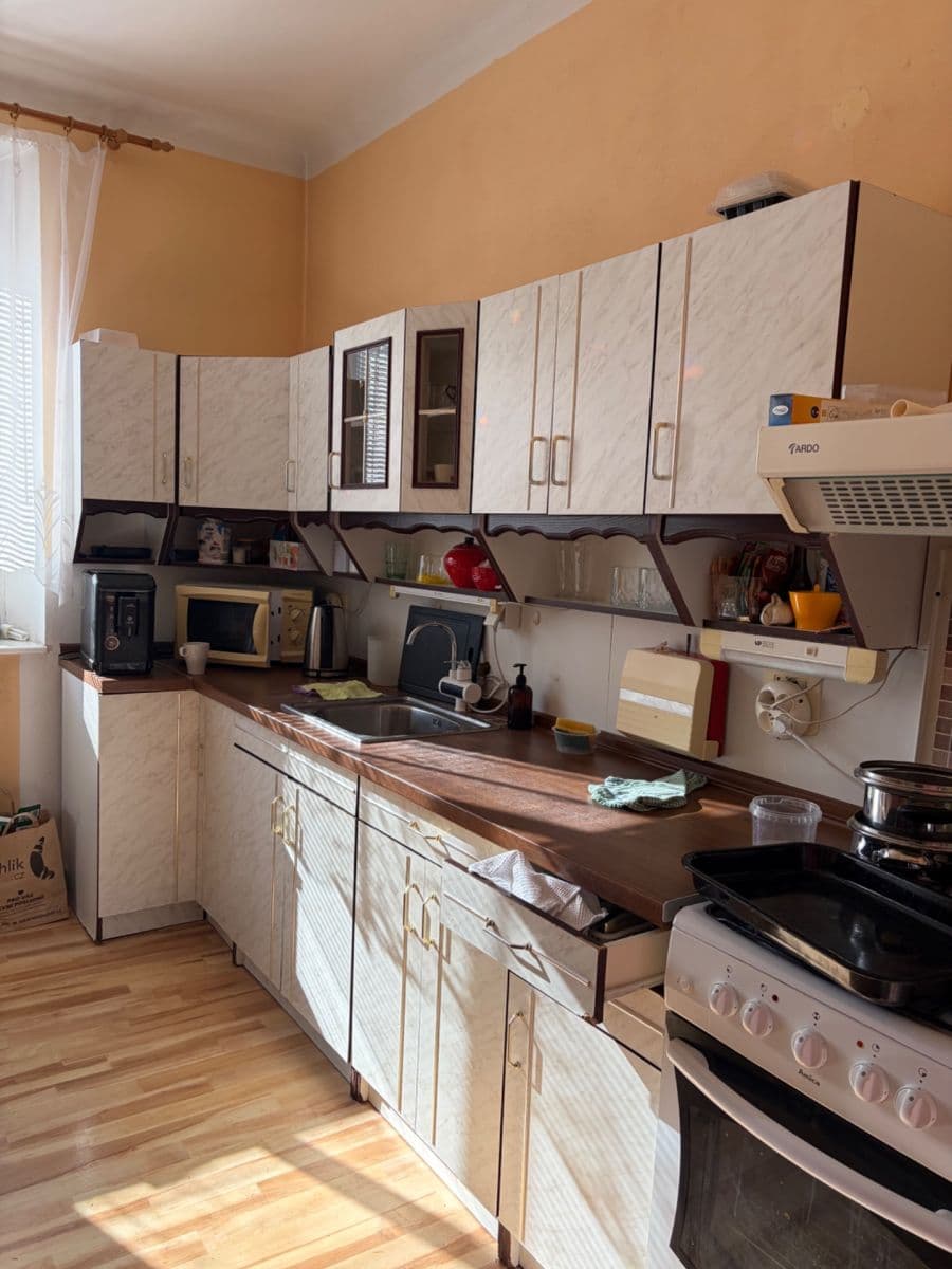 Prenájom bytu 2-izbový 150 m², Pod Viničkou, Libčice nad Vltavou, Středočeský kraj Prenájom bytu 2-izbový 150 m², Pod Viničkou, Libčice nad Vltavou, Středočeský kraj