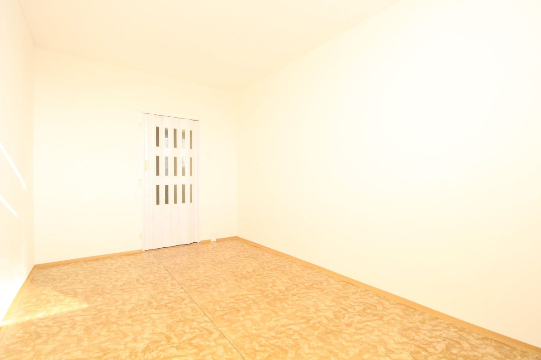 Prenájom bytu 2-izbový 43 m², Krouzova, Praha, Praha Prenájom bytu 2-izbový 43 m², Krouzova, Praha, Praha