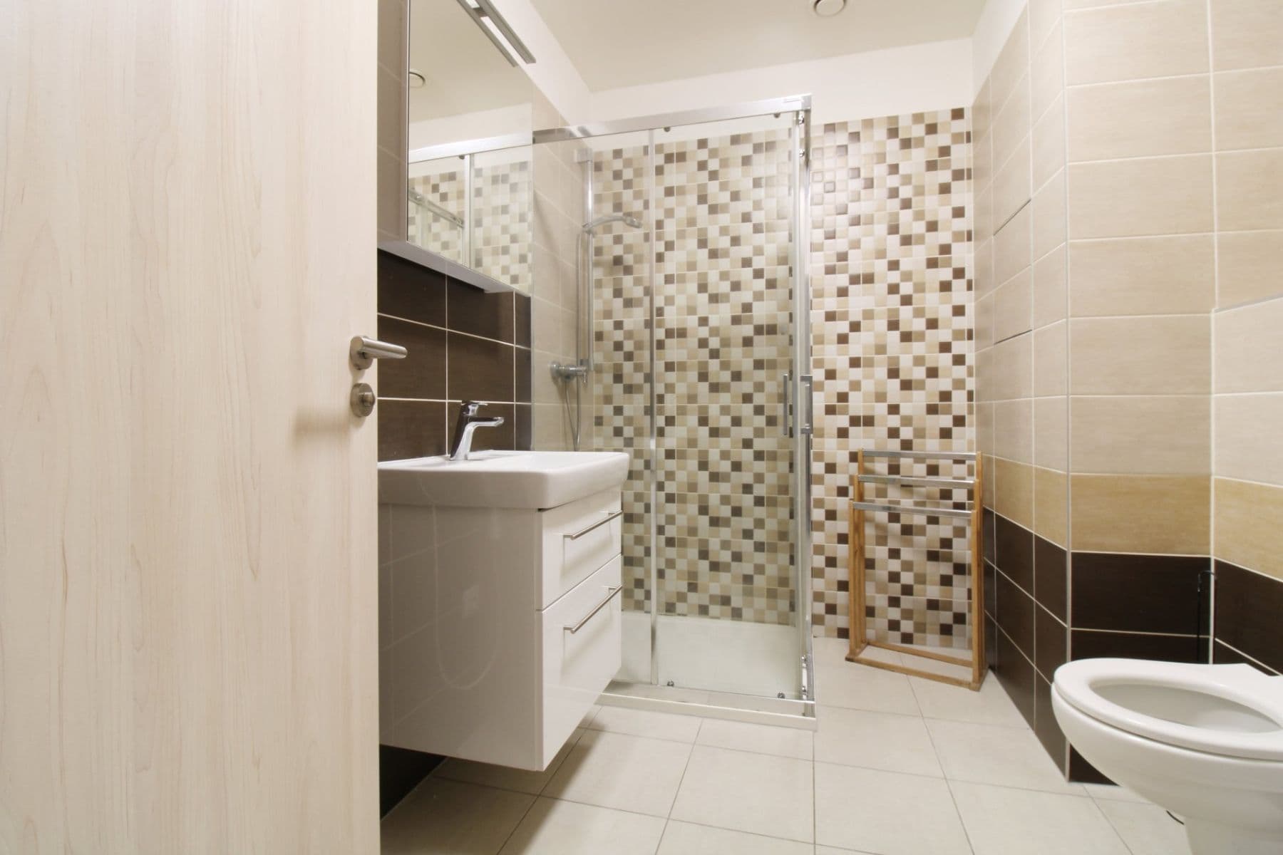 Prenájom bytu 2-izbový 49 m², Plovární, Plzeň, Plzeňský kraj Prenájom bytu 2-izbový 49 m², Plovární, Plzeň, Plzeňský kraj