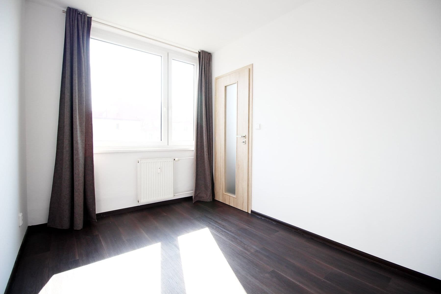 Prenájom bytu 2-izbový 49 m², Za Parkem, Dobřichovice, Středočeský kraj Prenájom bytu 2-izbový 49 m², Za Parkem, Dobřichovice, Středočeský kraj