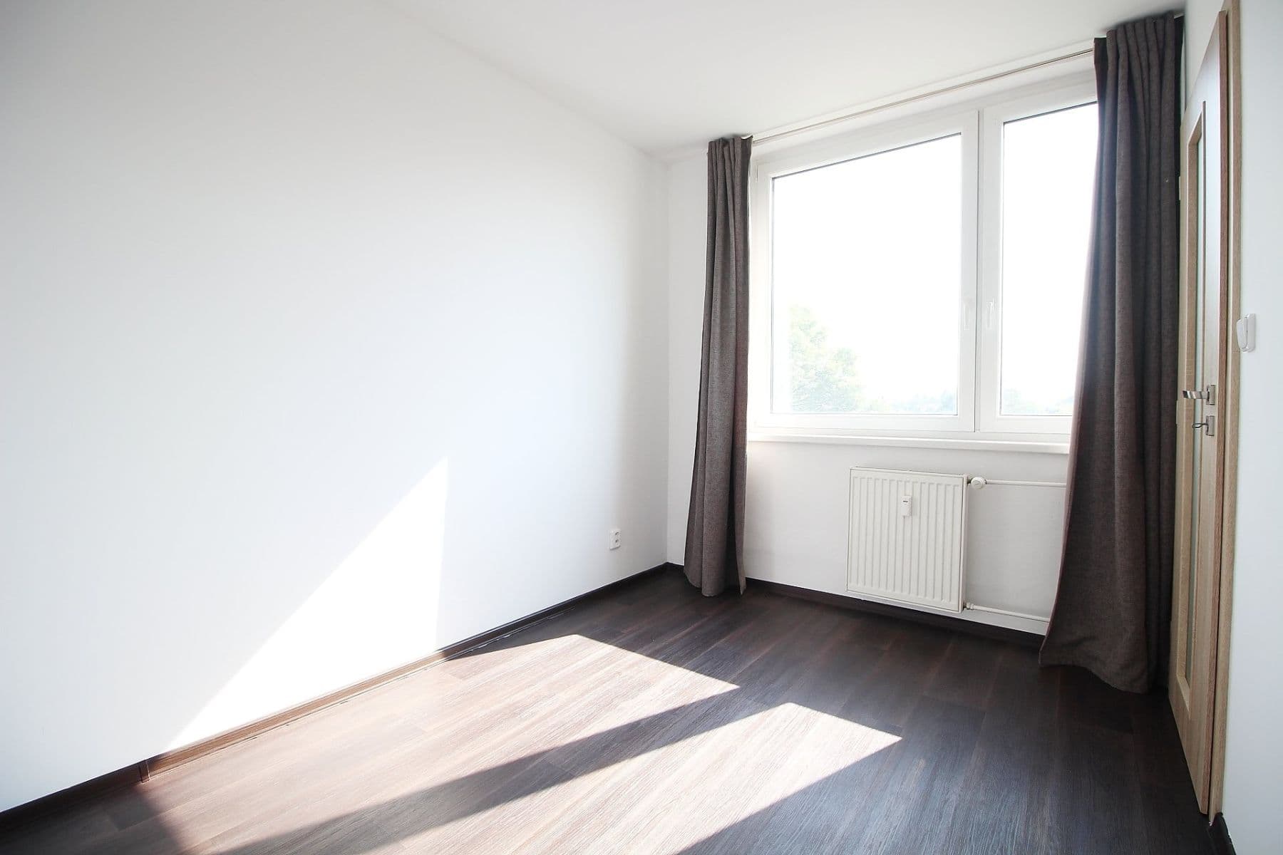 Prenájom bytu 2-izbový 49 m², Za Parkem, Dobřichovice, Středočeský kraj Prenájom bytu 2-izbový 49 m², Za Parkem, Dobřichovice, Středočeský kraj