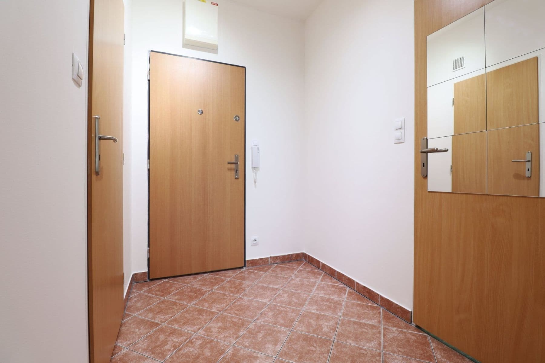 Prenájom bytu 2-izbový 51 m², Pod Harfou, Praha, Praha Prenájom bytu 2-izbový 51 m², Pod Harfou, Praha, Praha